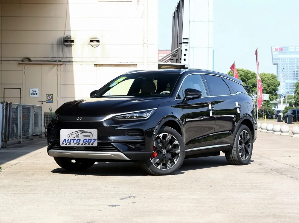Електромобіль BYD Tang
