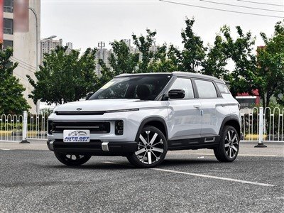 Бензиновий автомобіль Geely ICON